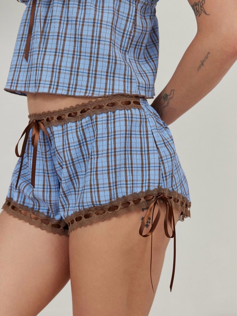 NWT urban outfitters Broderie blue and brown Plaid Shorts with bow ties